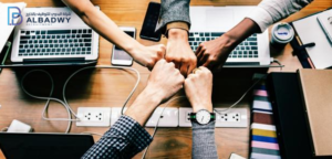 أهمية العمل في بناء المجتمع