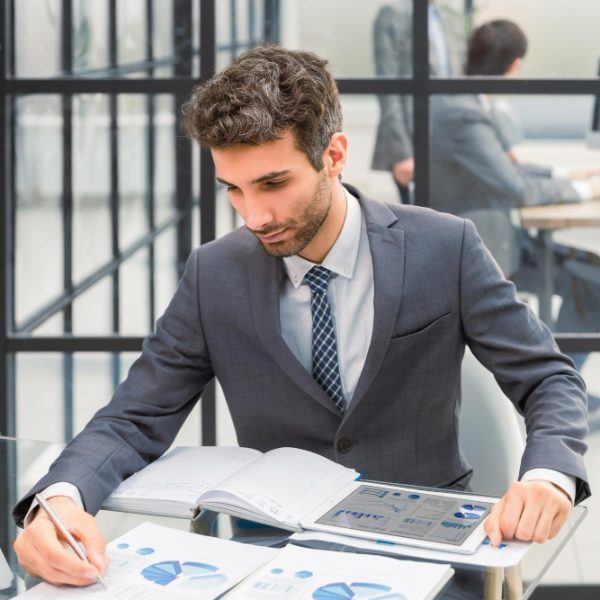 وظائف للمصريين بالسعودية اليوم